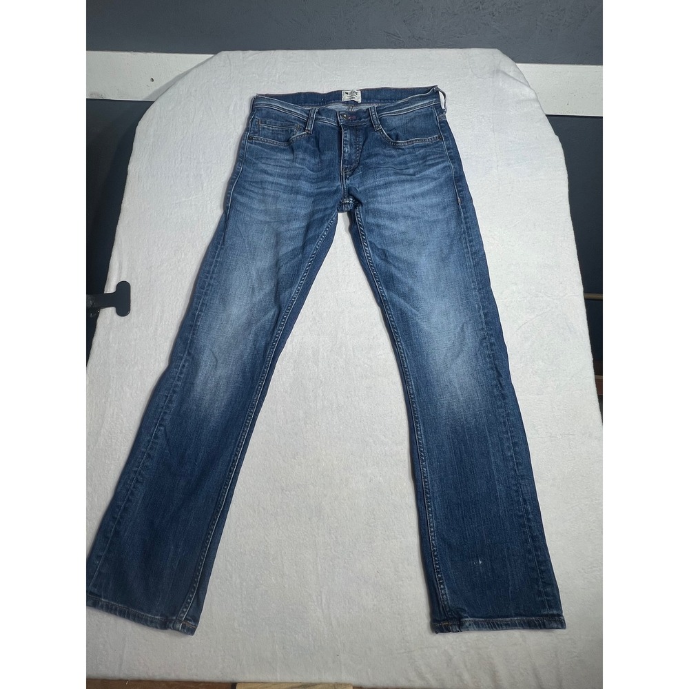 Mustang Oregon Straight Jeans Mens 32x32 Medium Wash Blue Denim Straight Leg